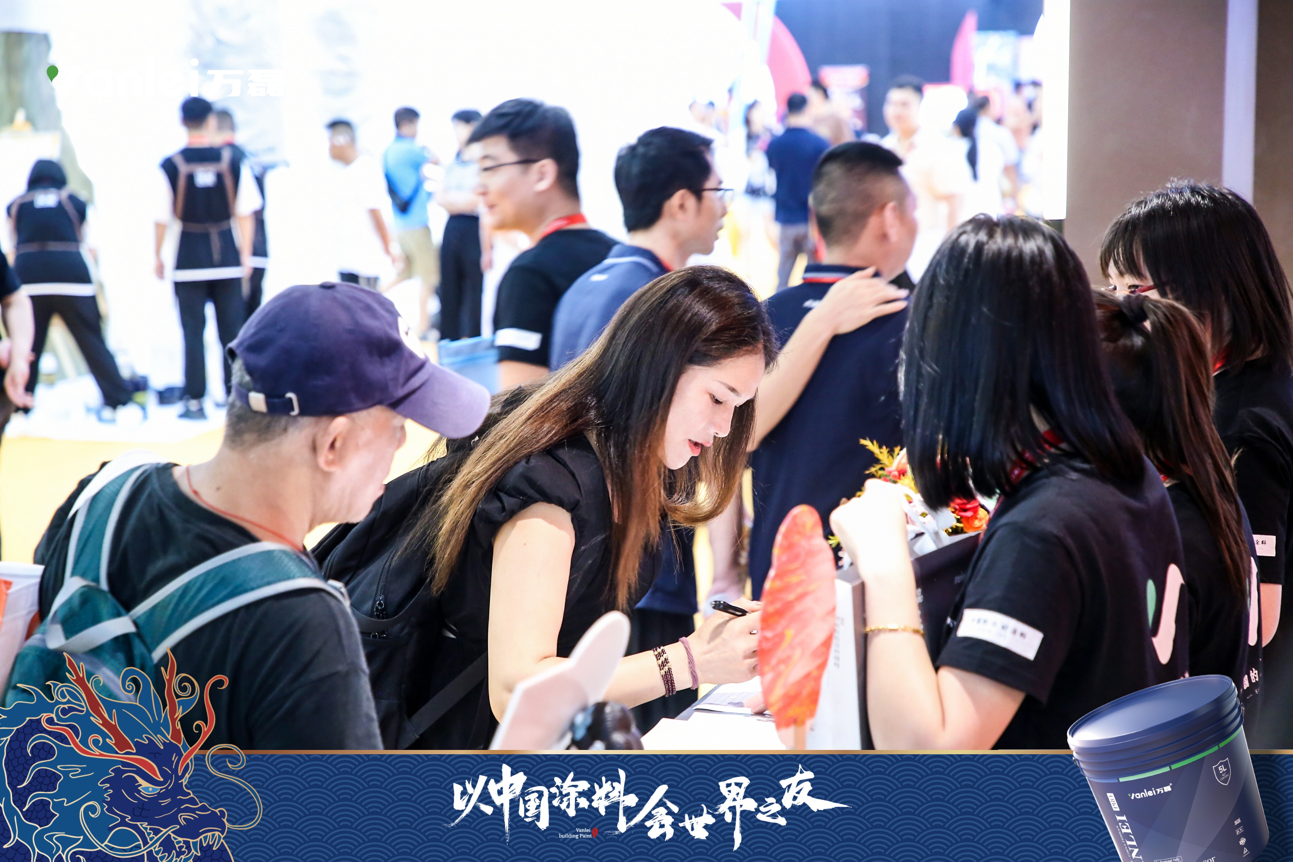 七年蟬聯(lián)展館人氣王！萬磊涂料，以中國涂料，會世界之友